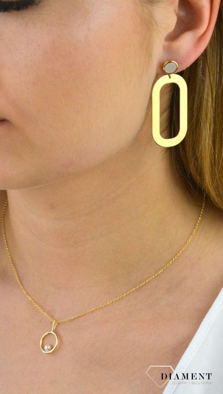 Kolczyki srebrne pozłacane z masą perłową owal DZK386 MPB Z.  Kolczyki srebrne pozłacane. Kolczyki srebrne wiszące. Kolczyki pozłacane owalne. Kolczyki srebrne z masą perłową..jpg